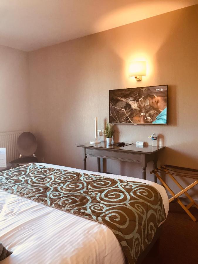 Hotel Le Gue Du Holme Saint-Quentin-sur-le-Homme Exterior photo